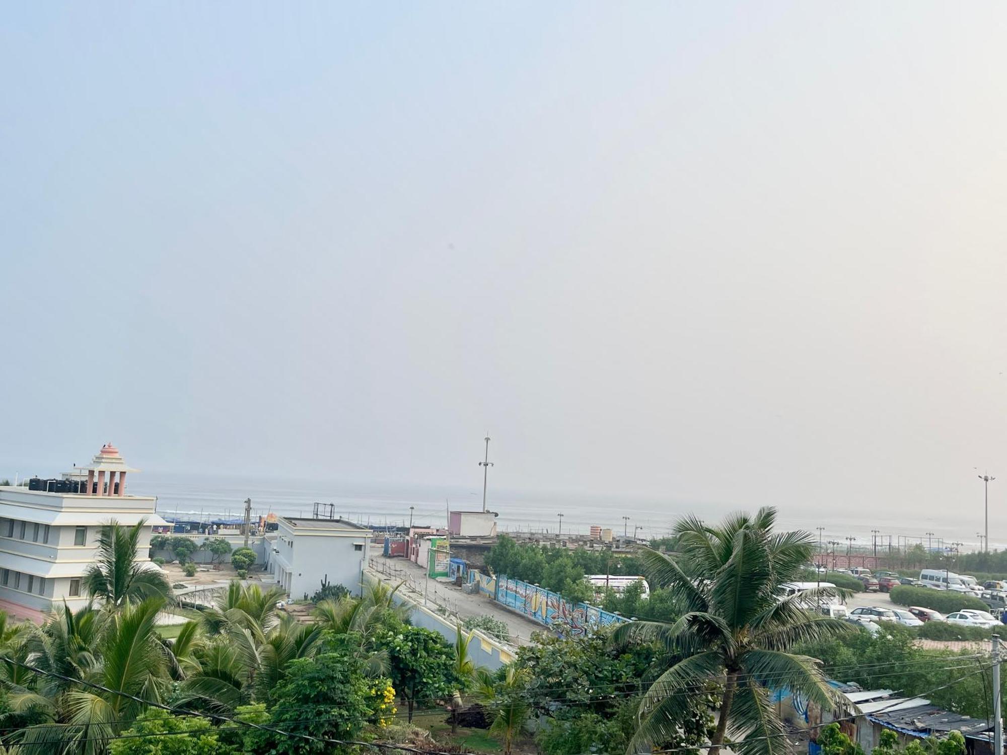 Close Puri Luaran gambar